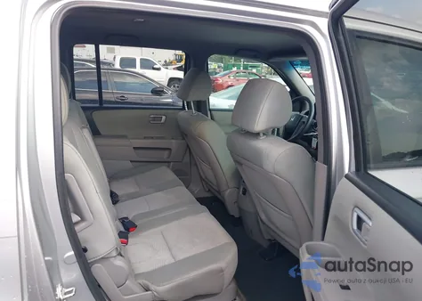 2015 Honda Pilot Lx z USA, uszkodzony, nr VIN 5FNYF3H28FB011735